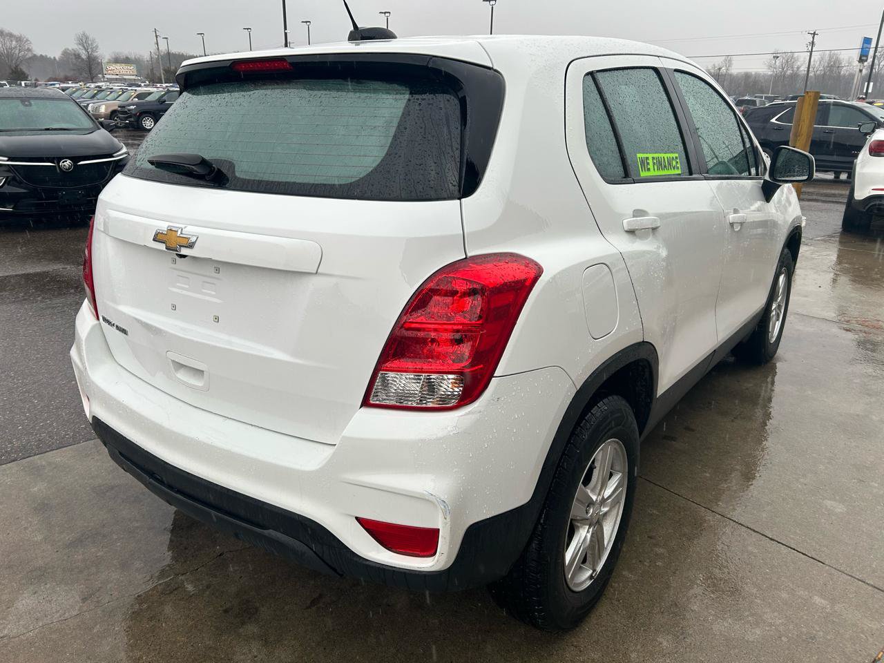 Used 2017 Chevrolet Trax LS AWD/4WD image 4