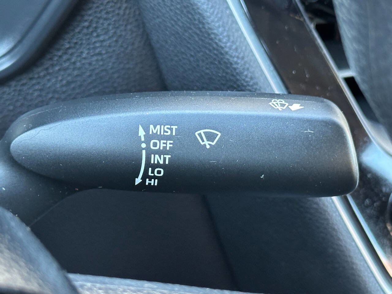 Used 2023 Toyota Corolla LE image 32