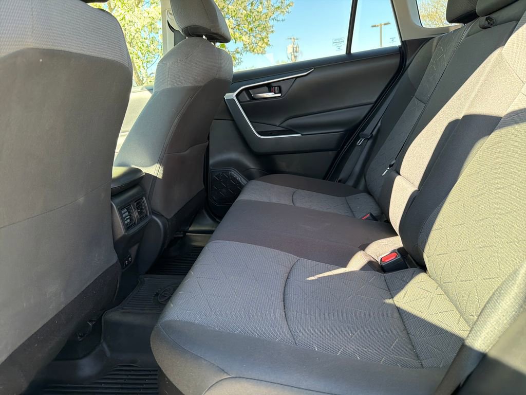 Used 2021 Toyota RAV4 XLE w/ Convenience Package AWD/4WD image 24