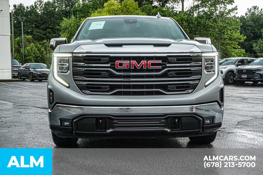 Used 2025 GMC Sierra 1500 SLT RWD image 9