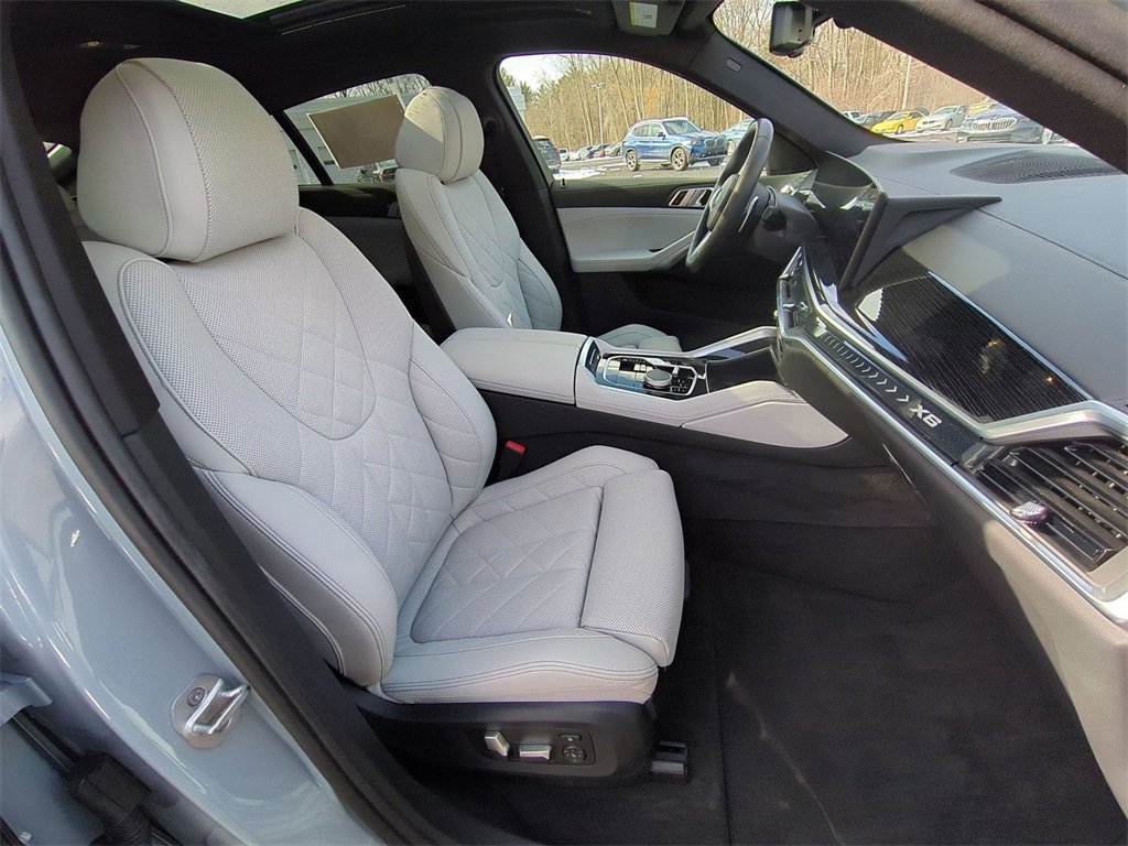 Certified 2024 BMW X6 xDrive40i w/ M Sport Professional Package image 25