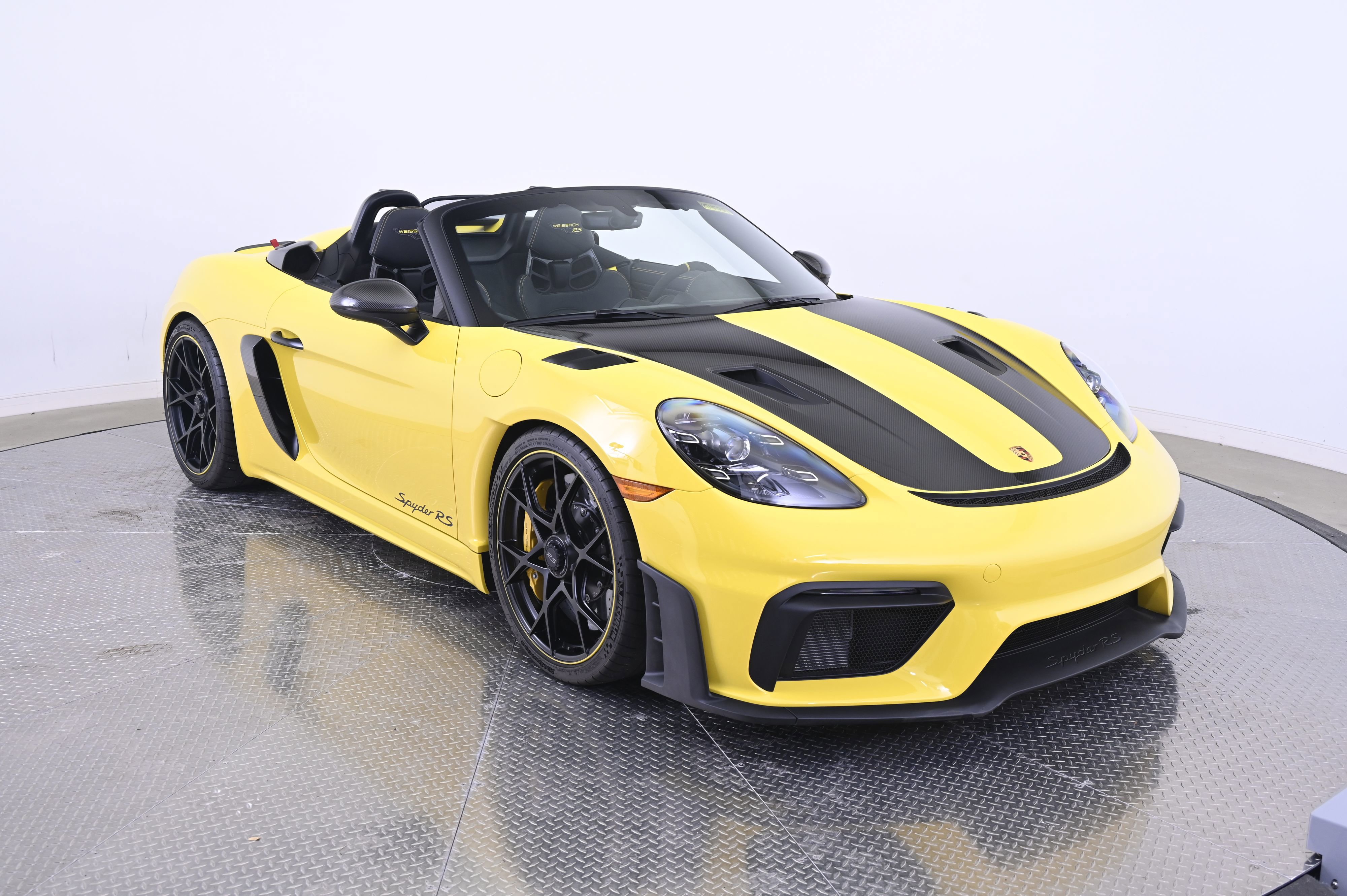 Certified 2025 Porsche 718 Boxster Spyder RS RWD image 9