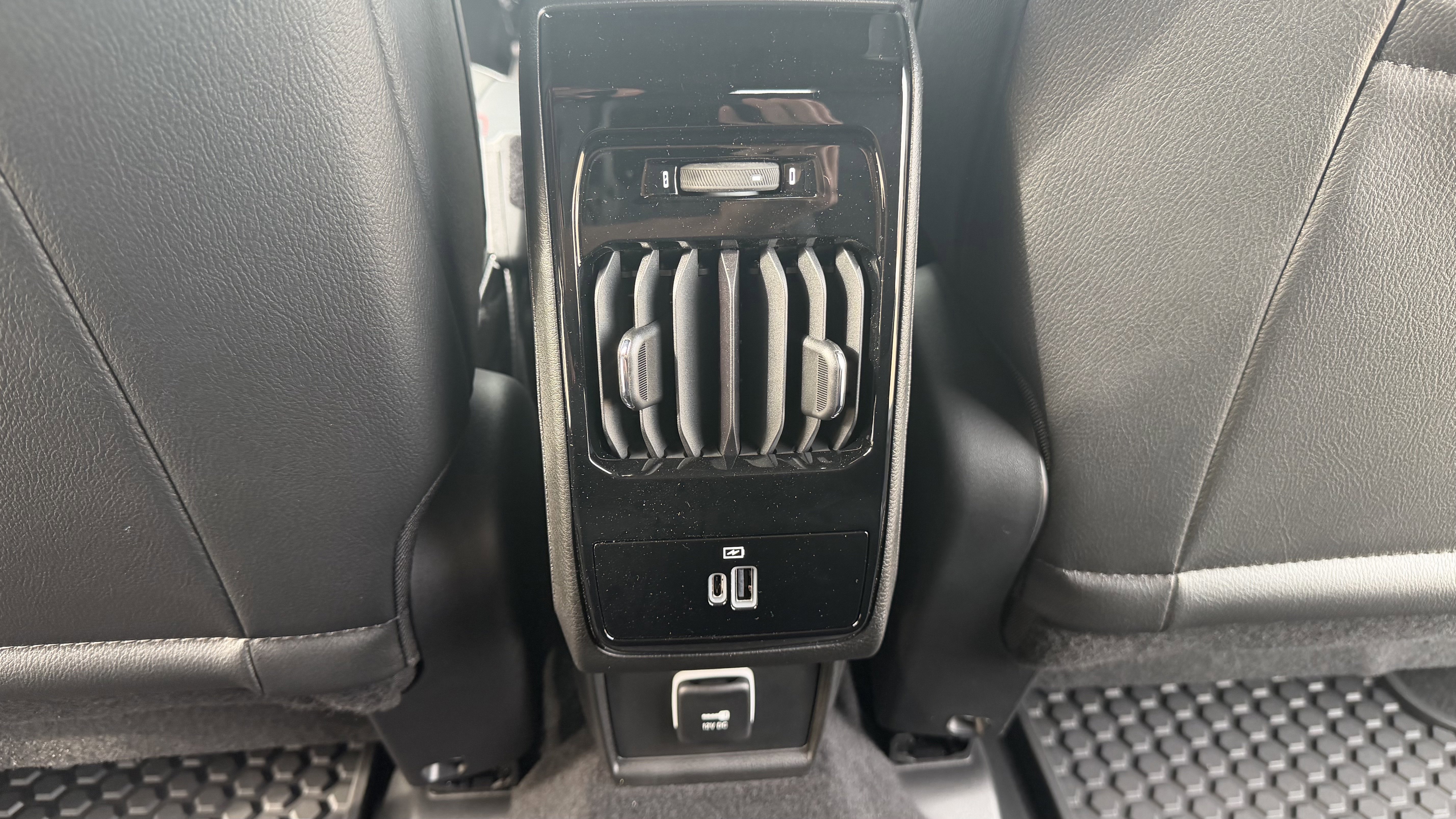 New 2026 Jeep Compass Trailhawk w/ Trailer Tow Group image 36