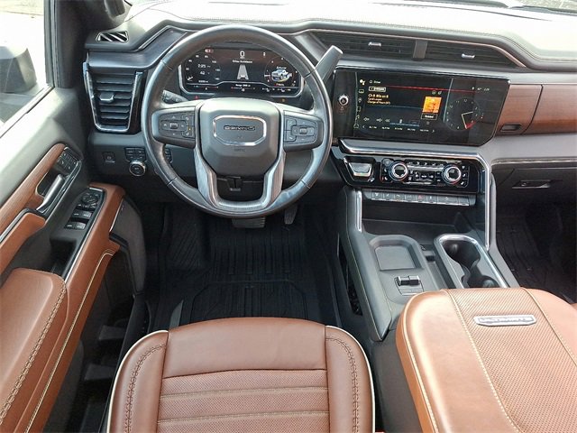 Used 2024 GMC Sierra 3500 Denali Ultimate image 11