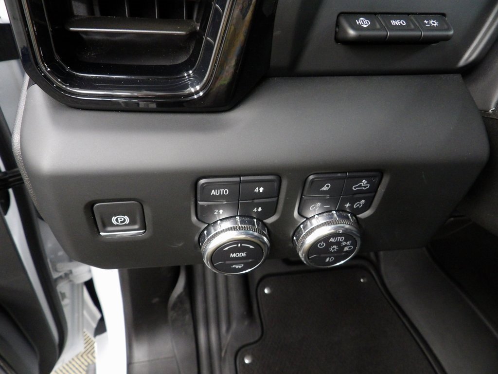 Used 2025 GMC Sierra 2500 AT4X image 57