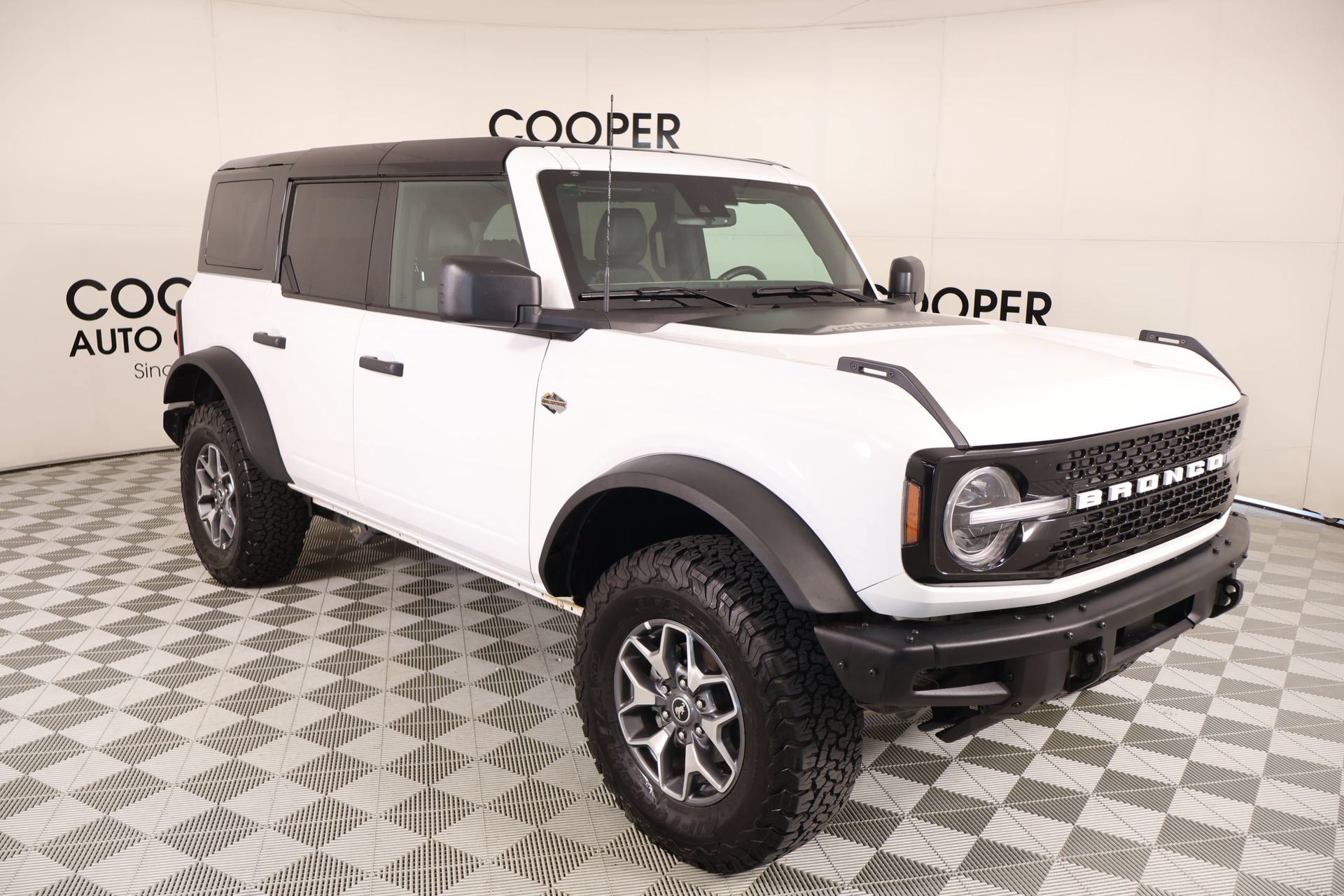 Used 2024 Ford Bronco Wildtrak AWD/4WD image 1