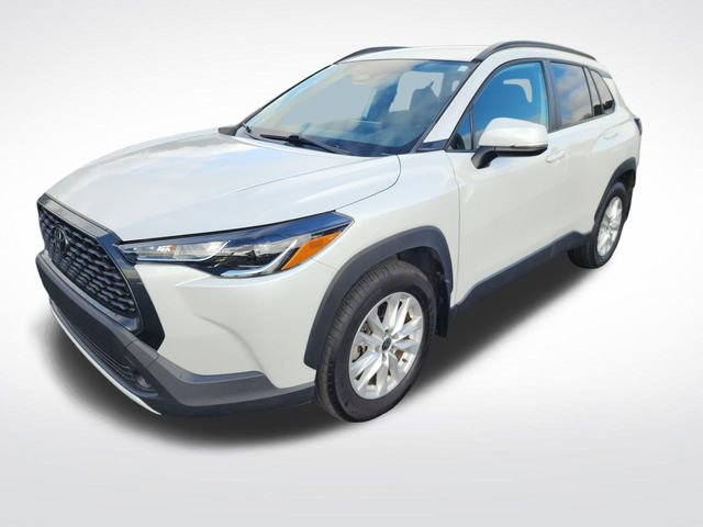 Used 2023 Toyota Corolla Cross LE image 1