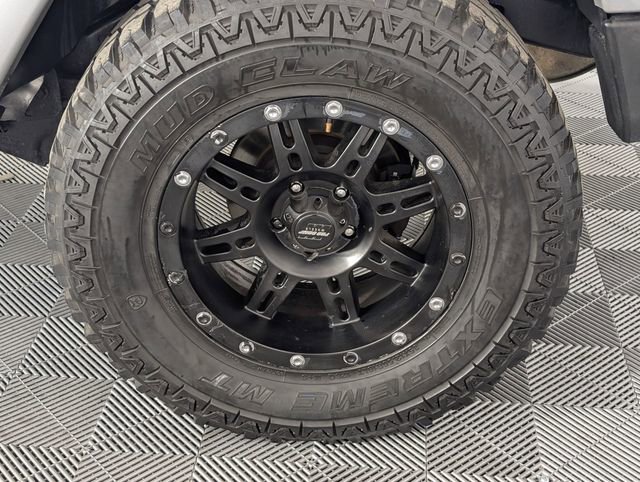 Used 2018 Jeep Wrangler Unlimited Sahara image 8