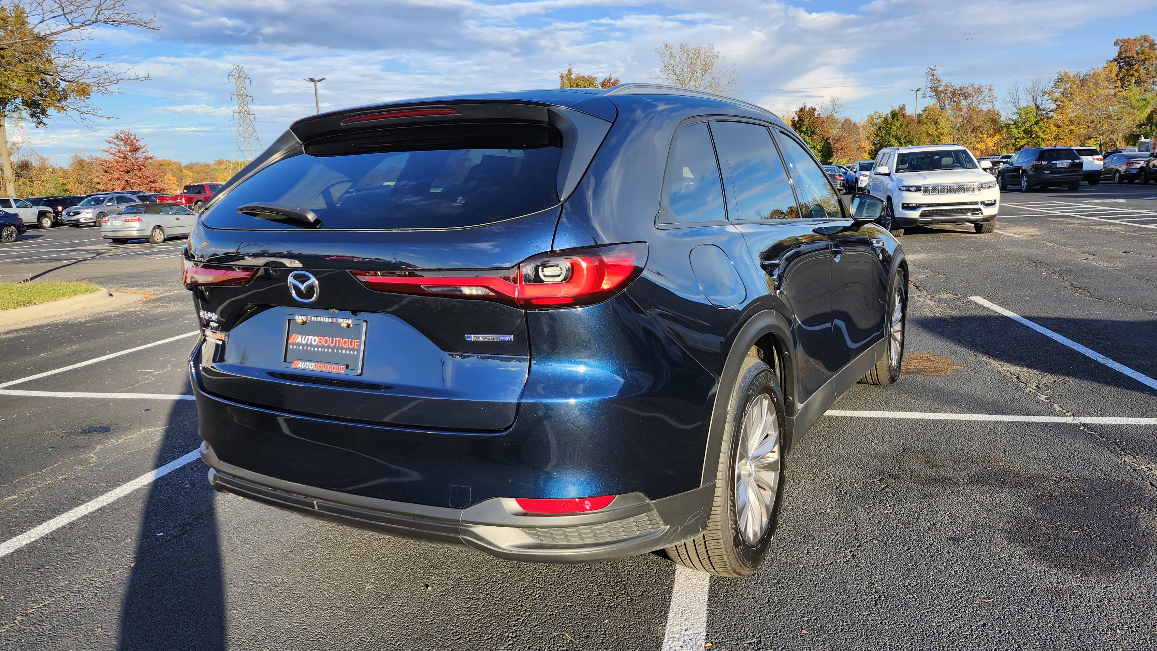 Used 2024 MAZDA CX-90 Plug-In Hybrid w/ Preferred image 11