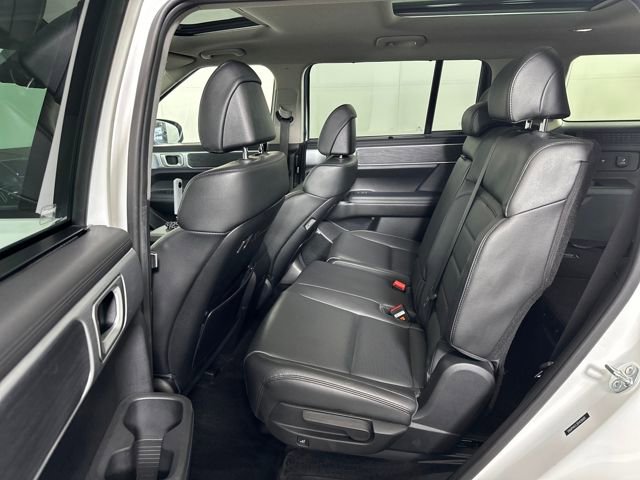 Used 2024 Hyundai Santa Fe Limited image 25