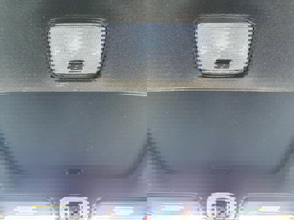 Used 2025 Hyundai Elantra N image 25