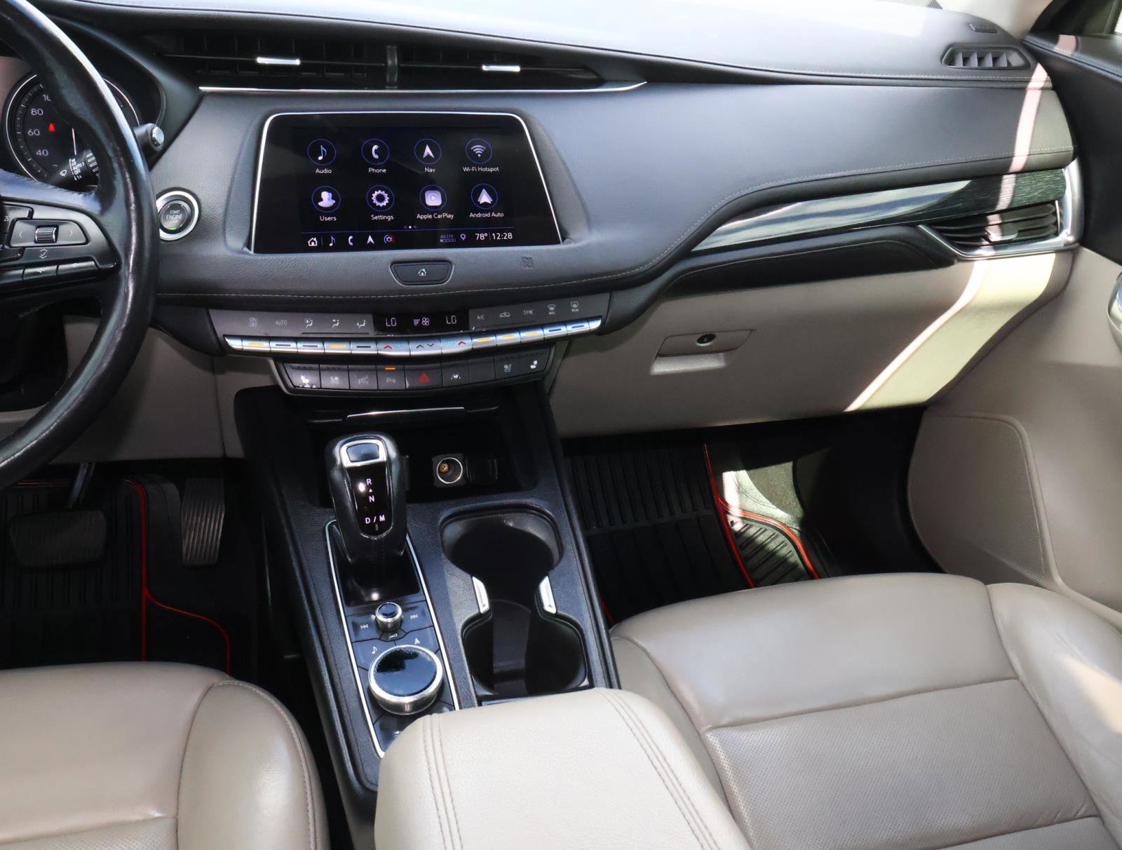 Used 2019 Cadillac XT4 Premium Luxury image 15