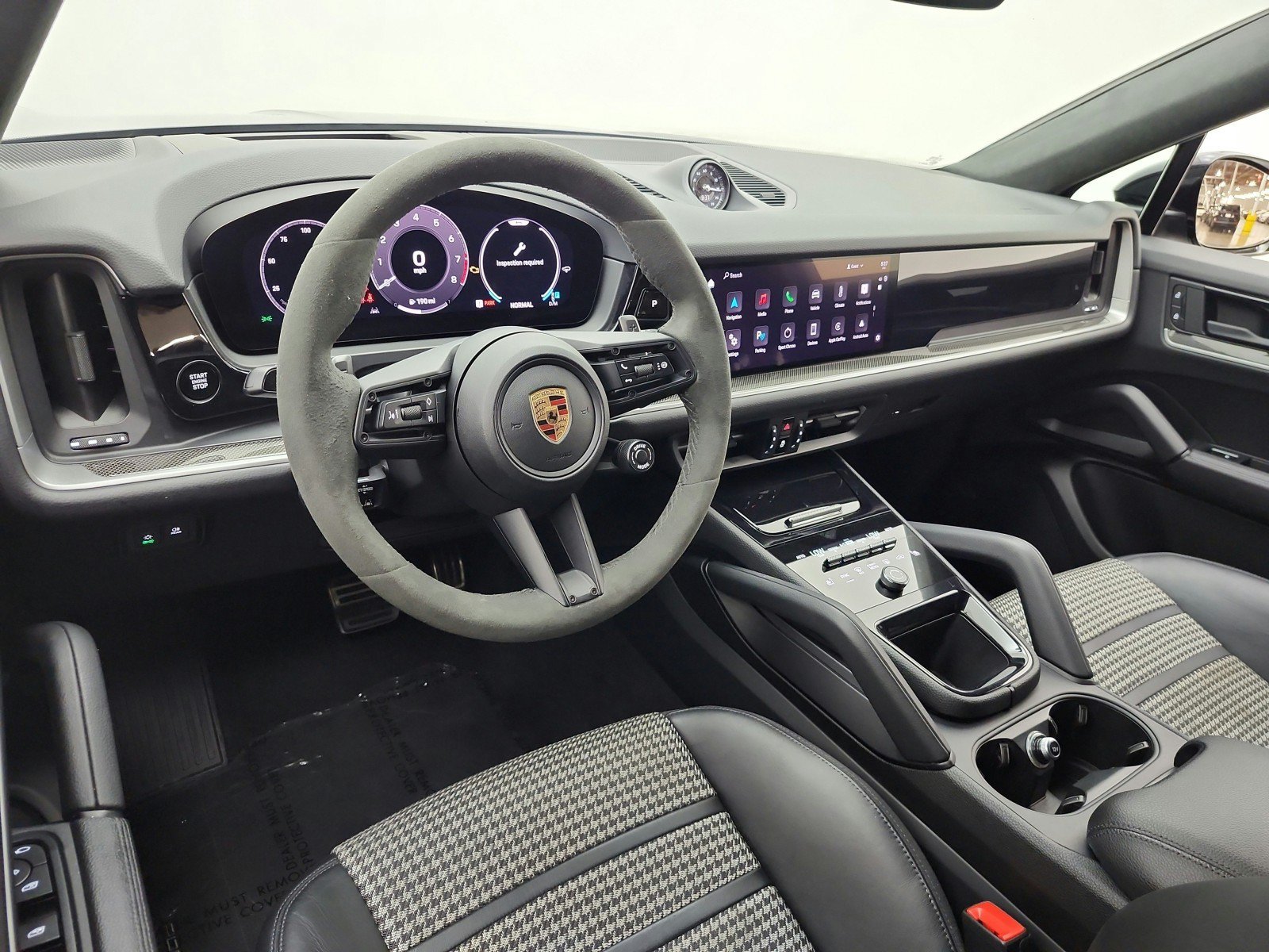 Used 2024 Porsche Cayenne S AWD/4WD image 15
