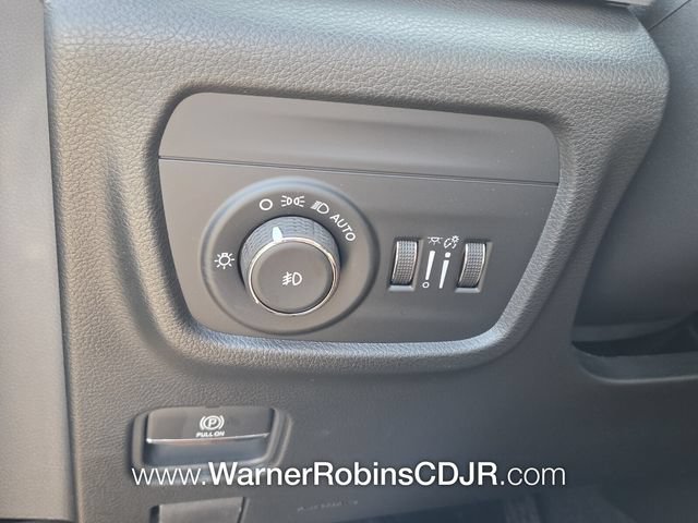 New 2026 Jeep Grand Cherokee L Limited RWD image 30