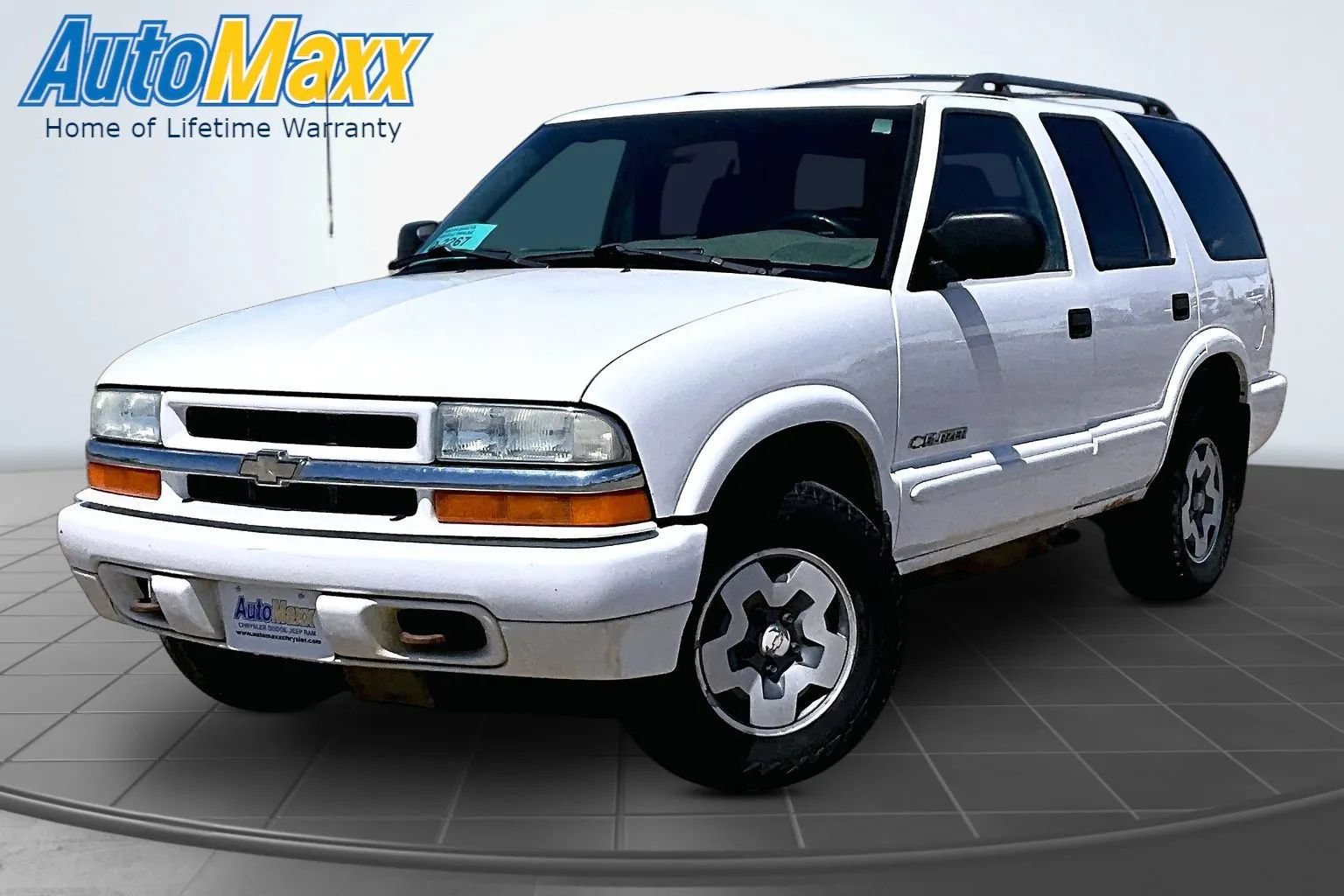 Used 2004 Chevrolet Blazer LS w/ Preferred Equipment Group AWD/4WD image 1