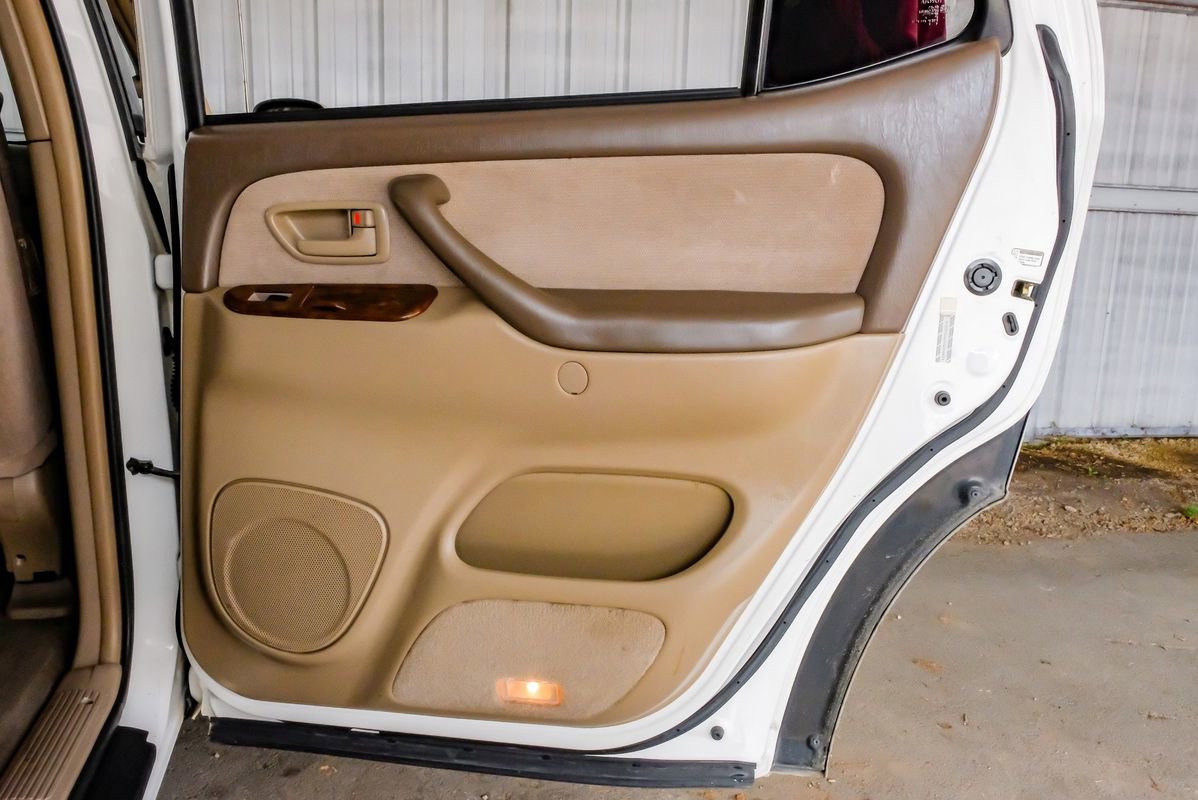 Used 2004 Toyota Sequoia SR5 image 47