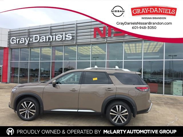 Certified 2024 Nissan Pathfinder Platinum image 1