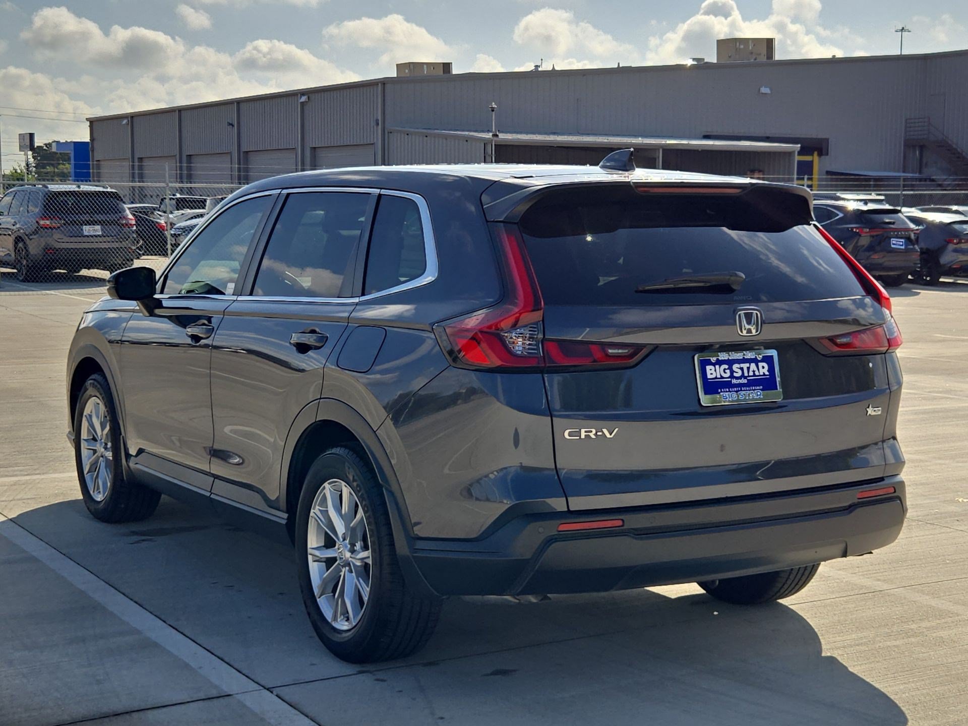 Used 2025 Honda CR-V EX-L image 6