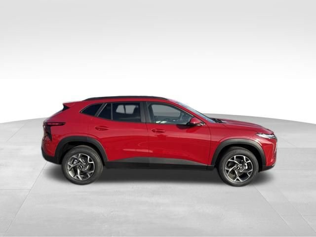 New 2026 Chevrolet Trax LT w/ Driver Confidence Package FWD image 4