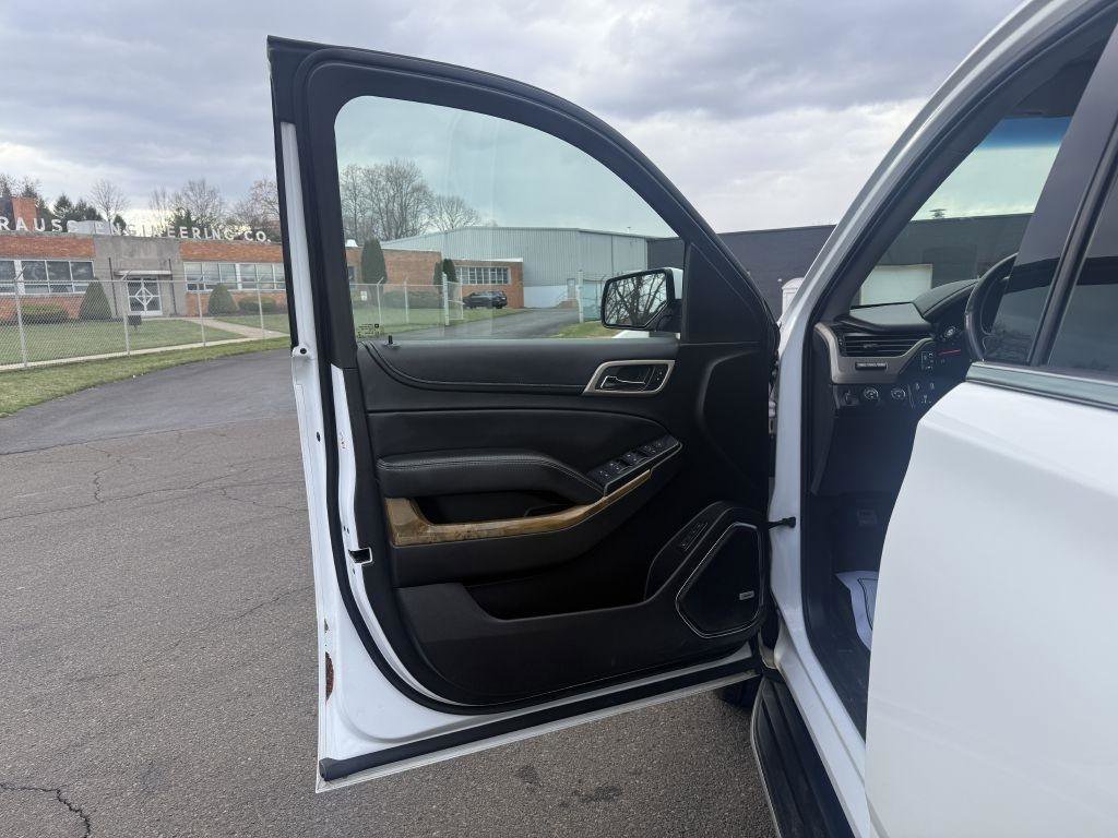 Used 2017 GMC Yukon XL Denali w/ Open Road Package image 13