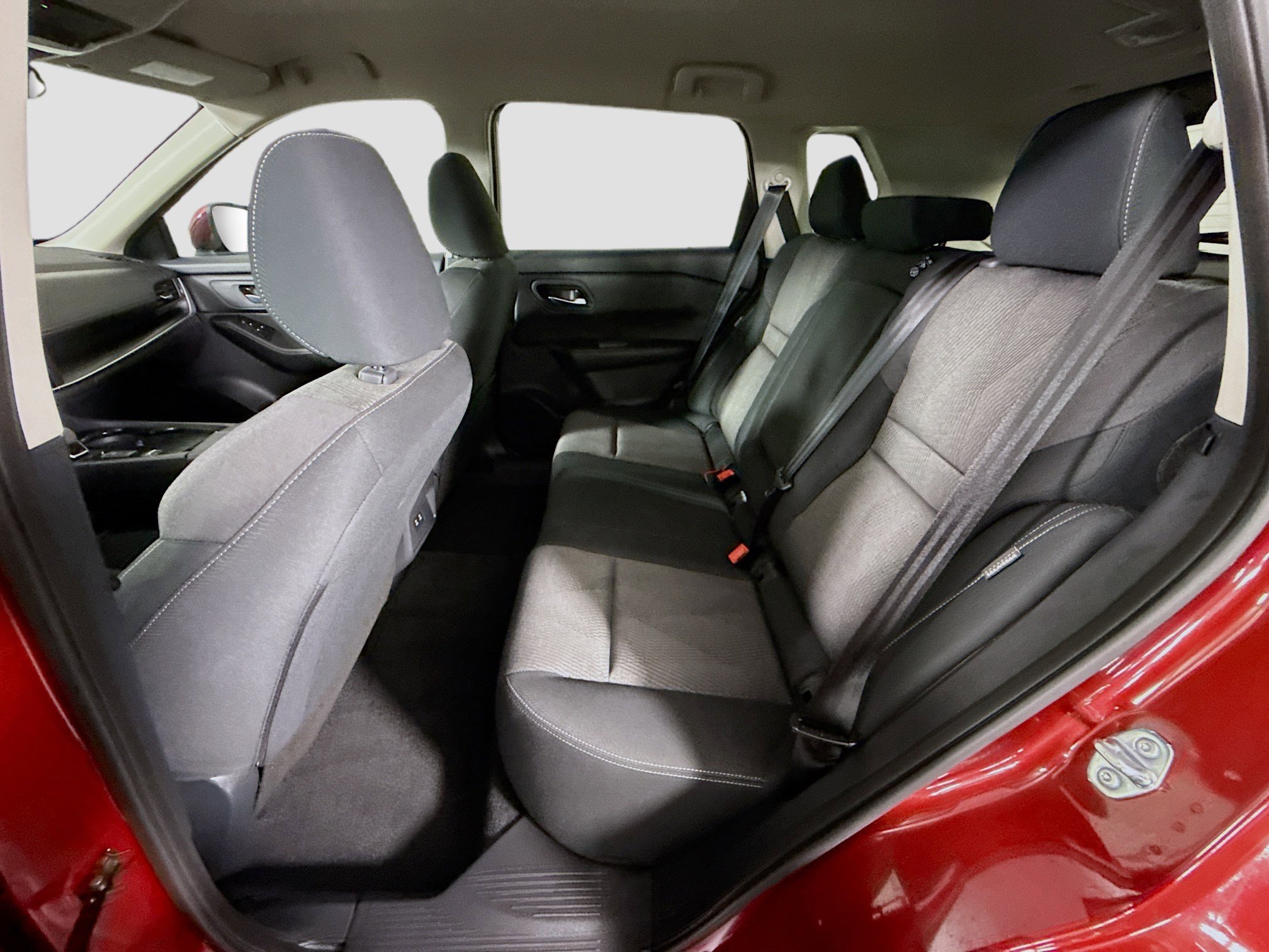 Used 2026 Nissan Rogue SV image 25