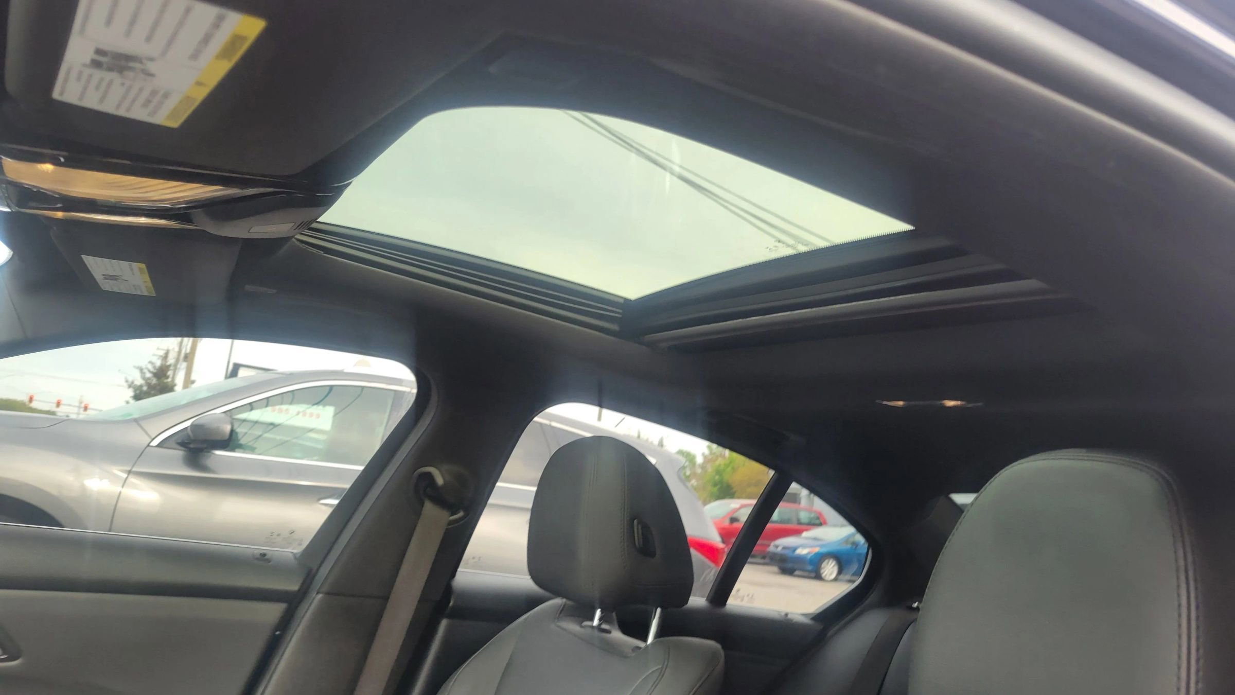 Used 2019 BMW 330i xDrive Sedan w/ Convenience Package image 22