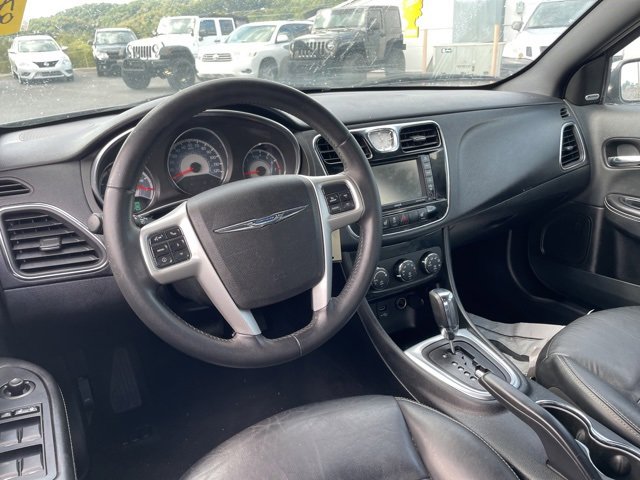 Used 2014 Chrysler 200 Limited w/ Sun/Sound Group image 13