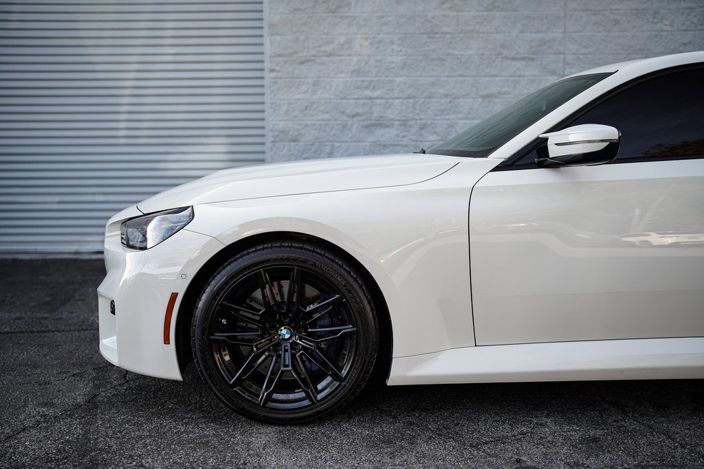 Used 2025 BMW M2 w/ Lighting Package image 11