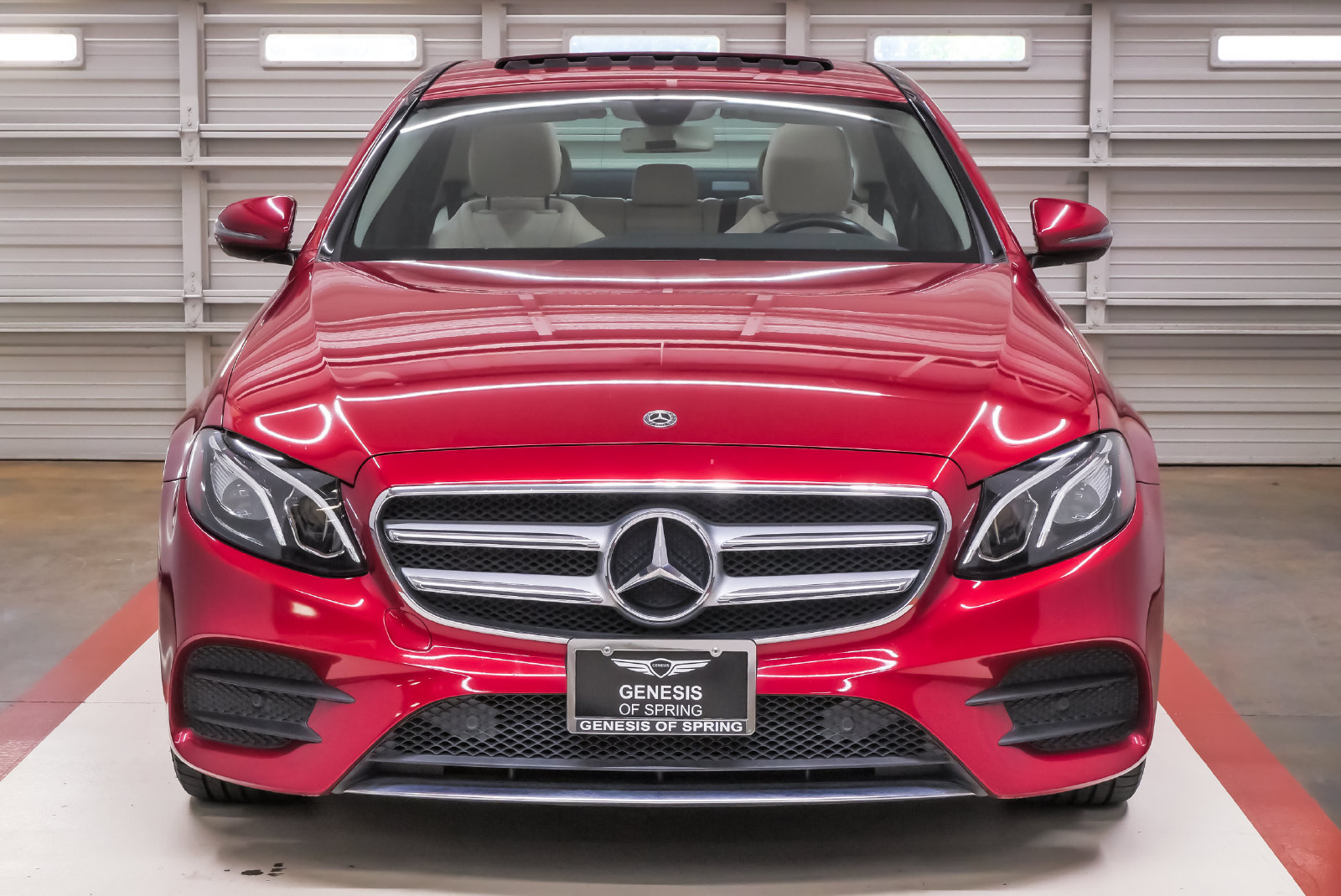 Used 2018 Mercedes-Benz E 300 4MATIC image 3