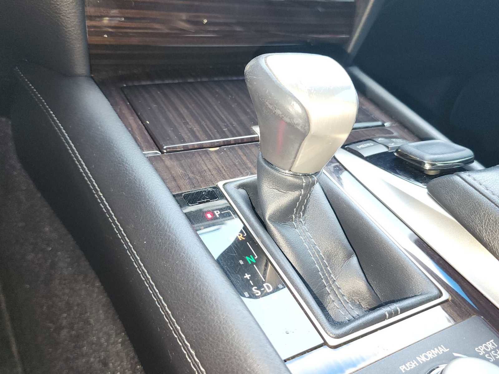 Used 2015 Lexus LS 460 image 22