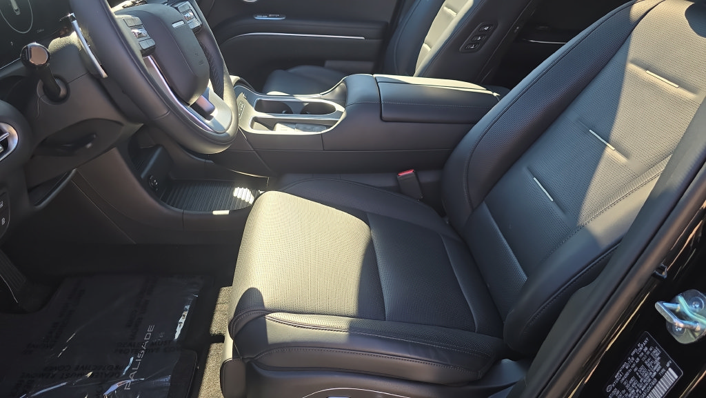 Certified 2026 Hyundai Palisade Calligraphy AWD/4WD image 14
