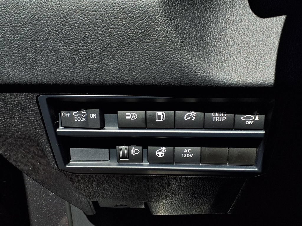 Certified 2025 Toyota Tundra Limited AWD/4WD image 16