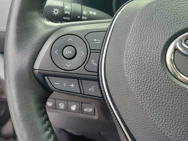 Used 2019 Toyota RAV4 Limited AWD/4WD image 32
