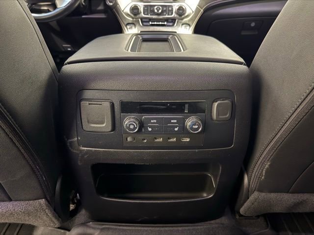 Used 2019 GMC Yukon SLT w/ Graphite Performance Edition AWD/4WD image 26
