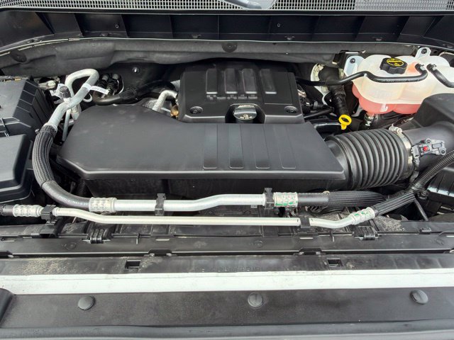 Used 2025 Chevrolet Silverado 1500 LT AWD/4WD image 36