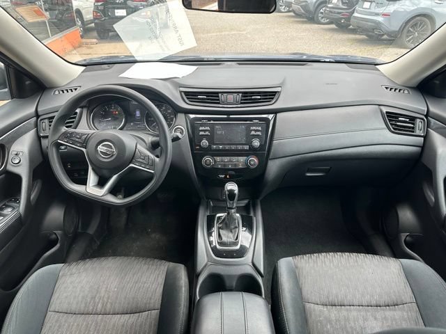 Used 2017 Nissan Rogue SV AWD/4WD image 13