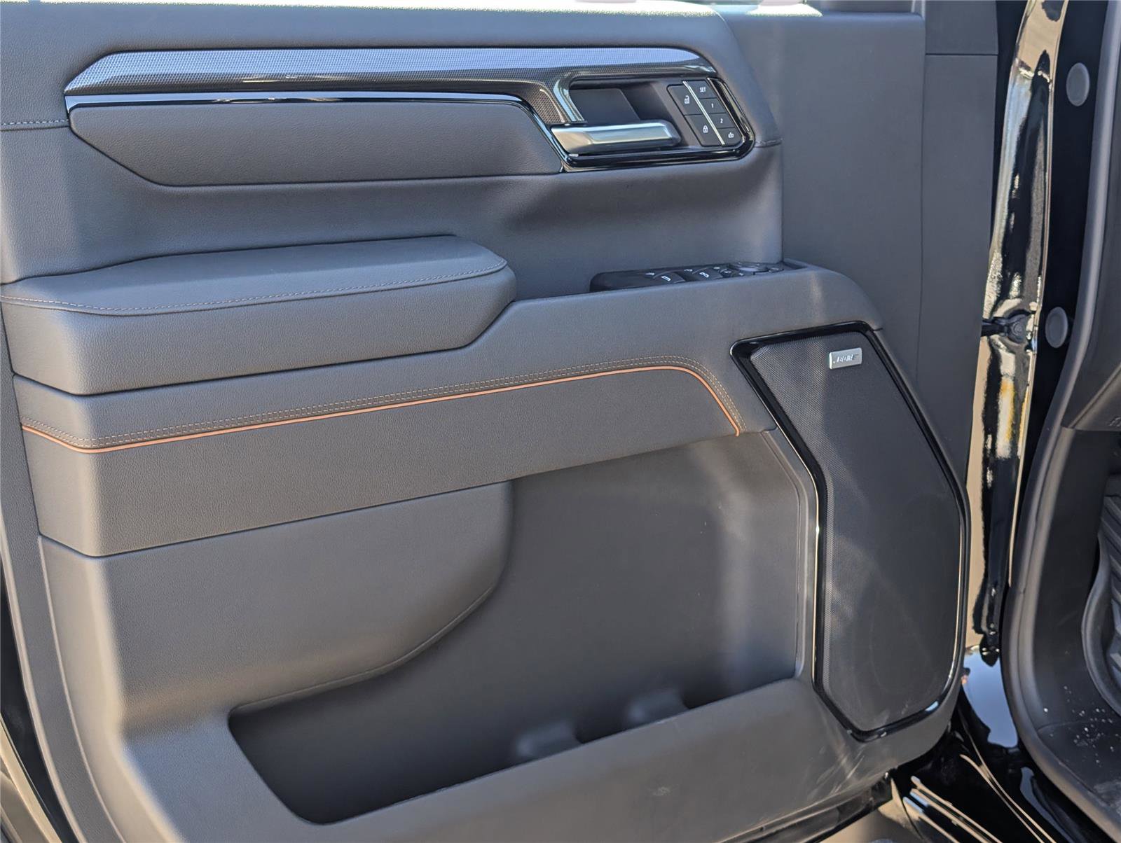 New 2026 GMC Sierra 2500 AT4 w/ AT4 Premium Plus Package AWD/4WD image 34