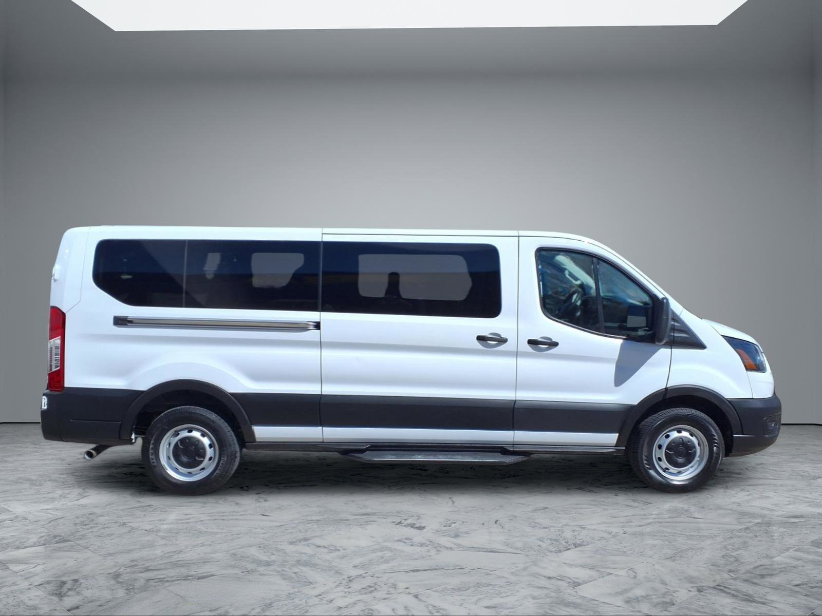 Used 2023 Ford Transit 350 XL image 8
