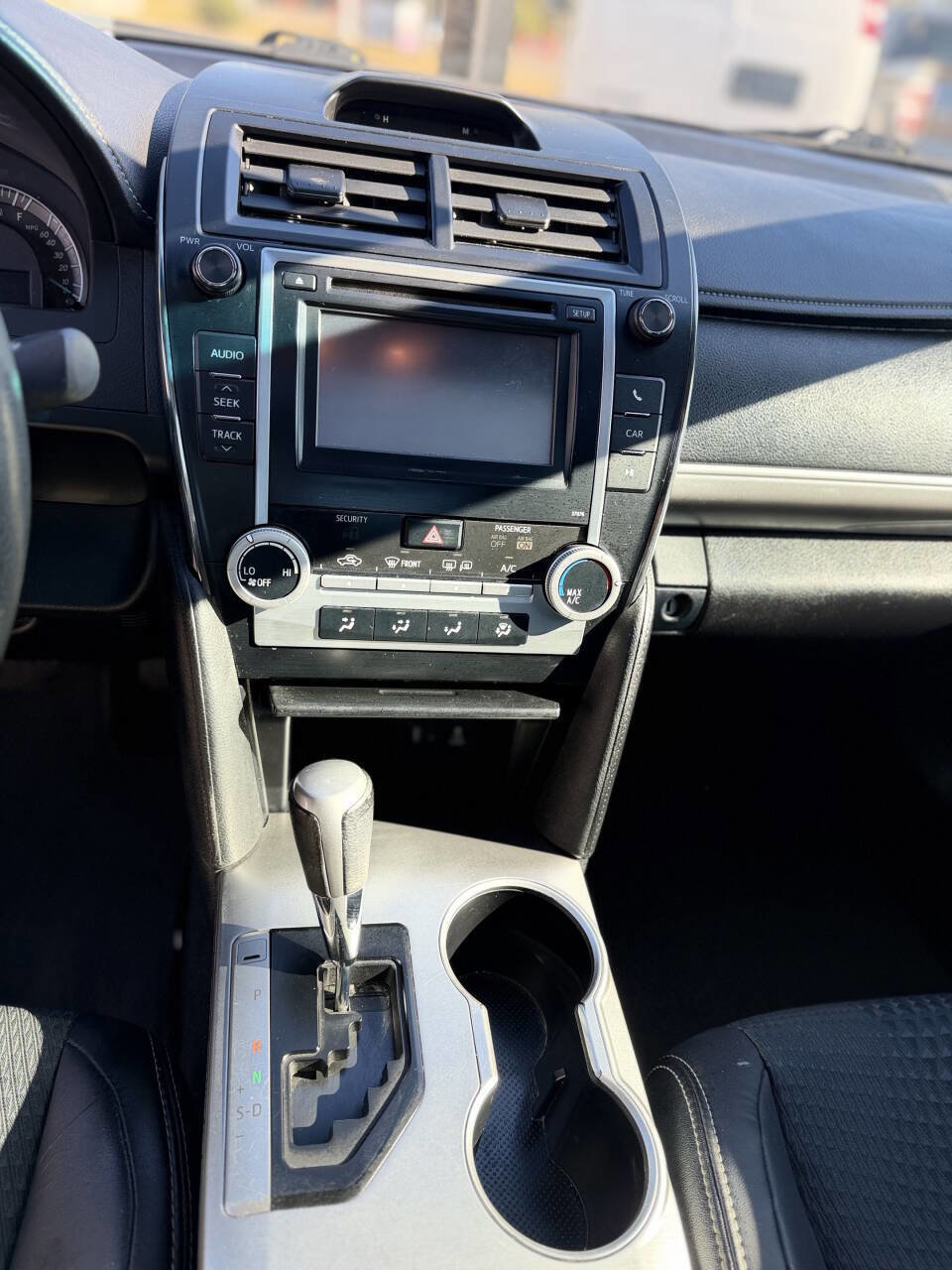 Used 2013 Toyota Camry SE image 14