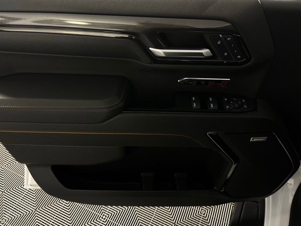 Used 2024 GMC Sierra 1500 AT4 w/ Technology Package image 25