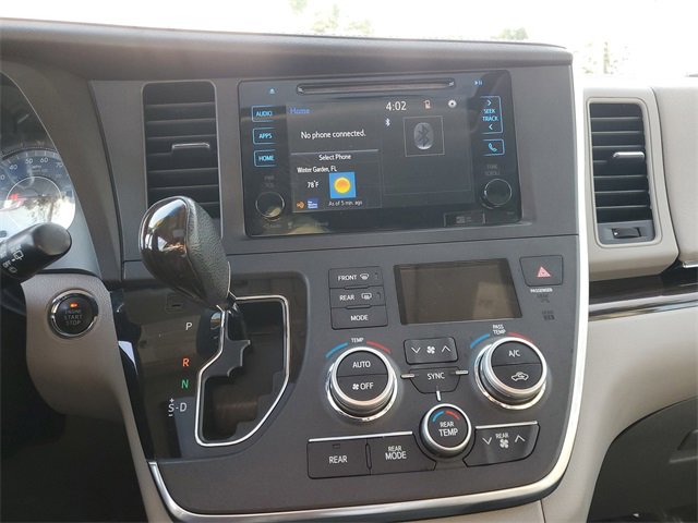 Used 2016 Toyota Sienna XLE Premium image 27