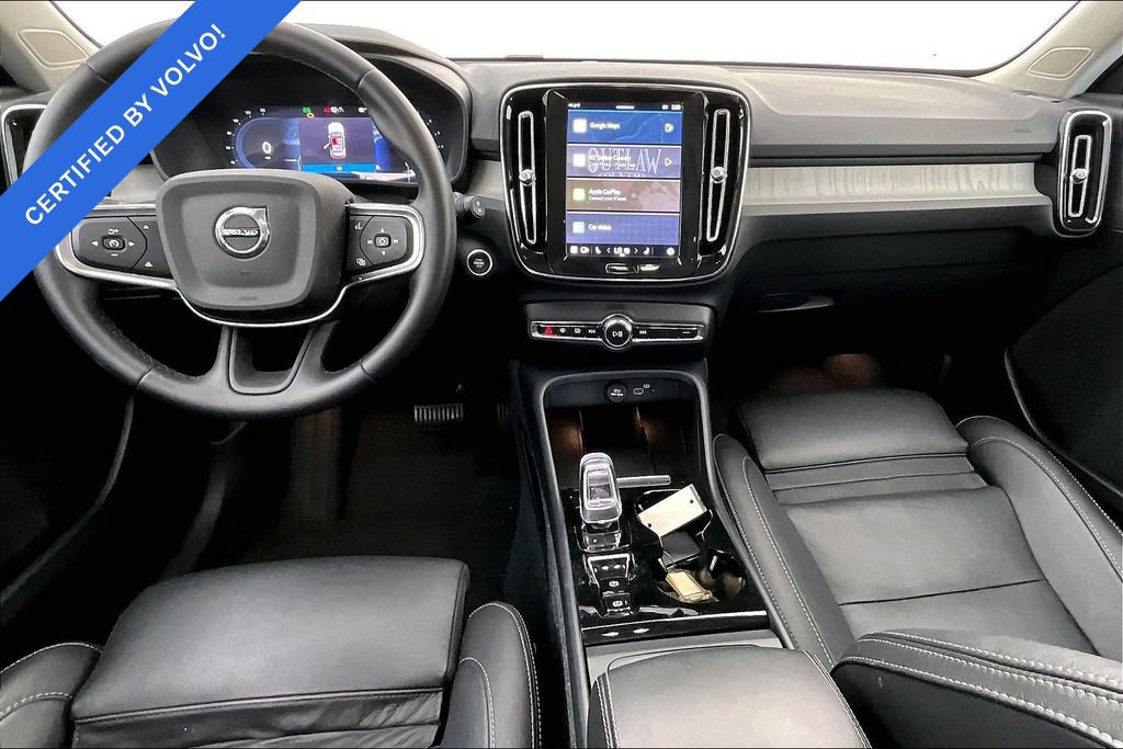 Used 2025 Volvo XC40 B5 Plus AWD/4WD image 18