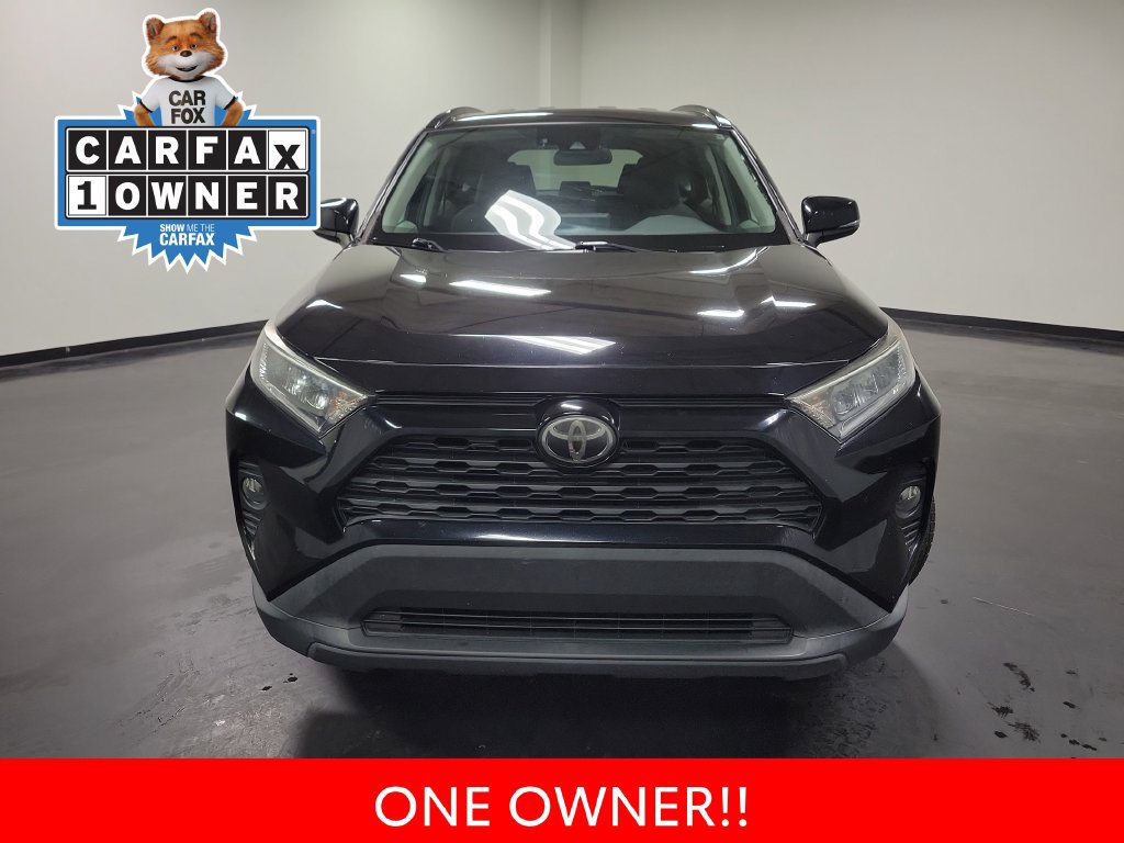 Used 2021 Toyota RAV4 XLE w/ XLE Grade Weather Package FWD image 3
