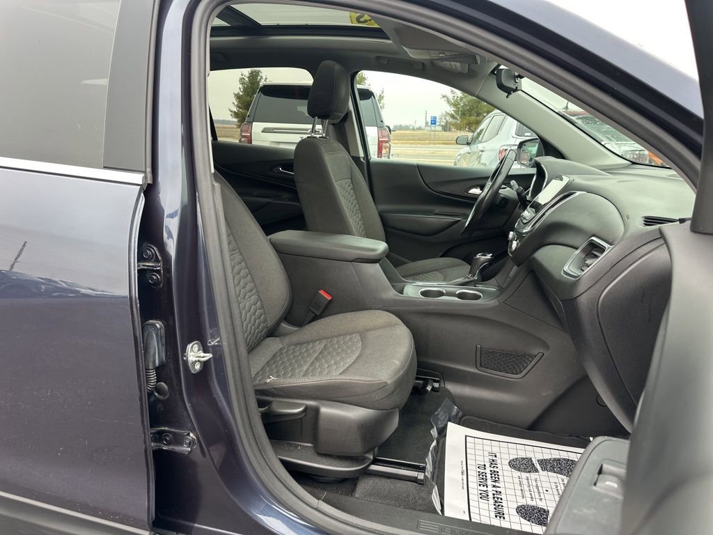 Used 2018 Chevrolet Equinox LT w/ Sun & Infotainment Package image 25