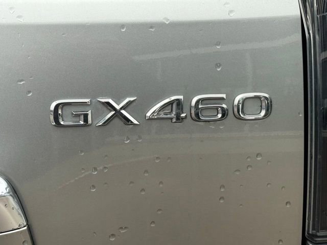 Used 2023 Lexus GX 460 Premium w/ Accessory Package image 10