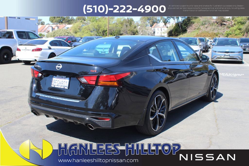 Used 2023 Nissan Altima 2.5 SR w/ SR Premium Package image 7