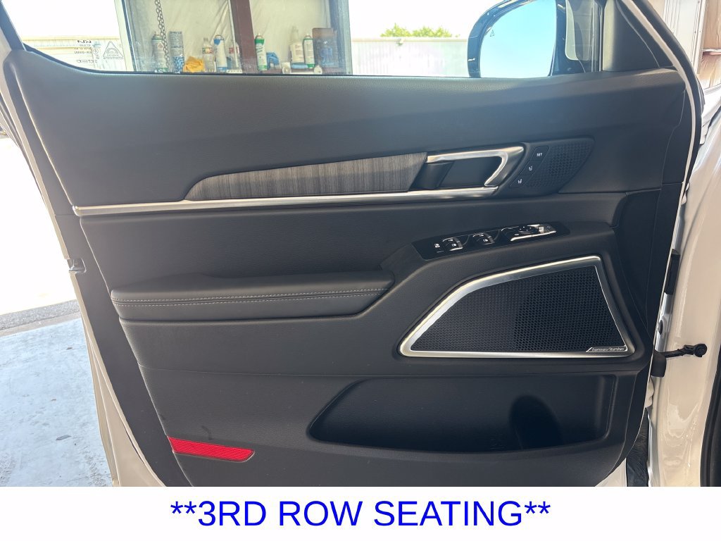Used 2024 Kia Telluride SX w/ Towing Package FWD image 24