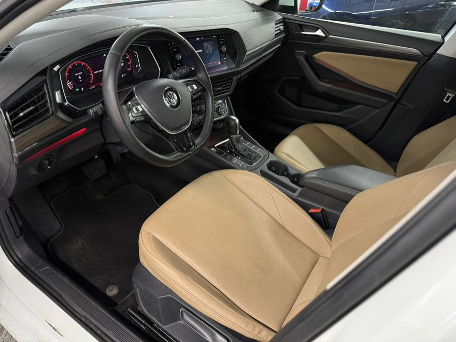 Used 2019 Volkswagen Jetta SEL image 16