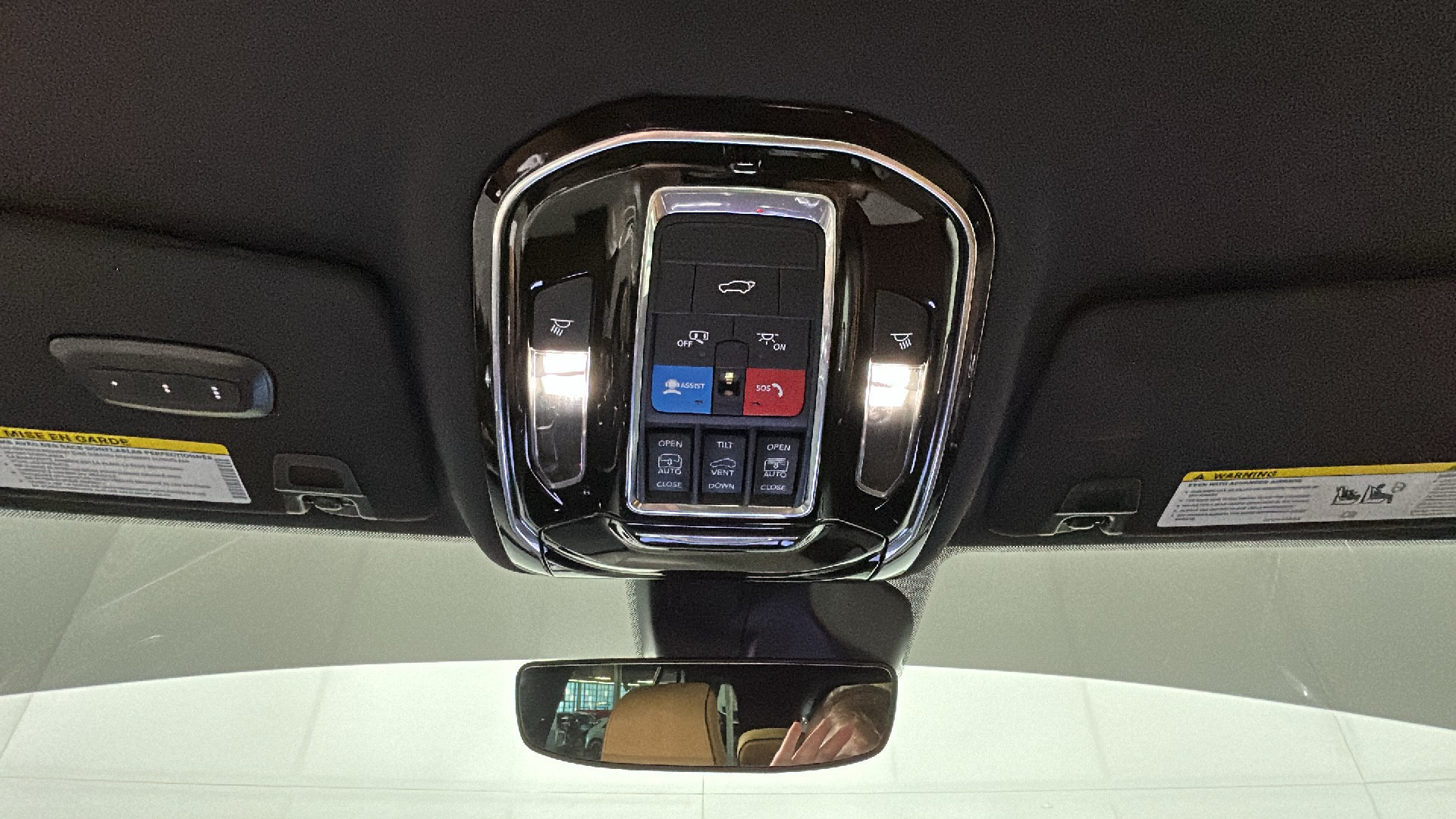 Used 2023 Jeep Grand Cherokee Summit AWD/4WD image 30