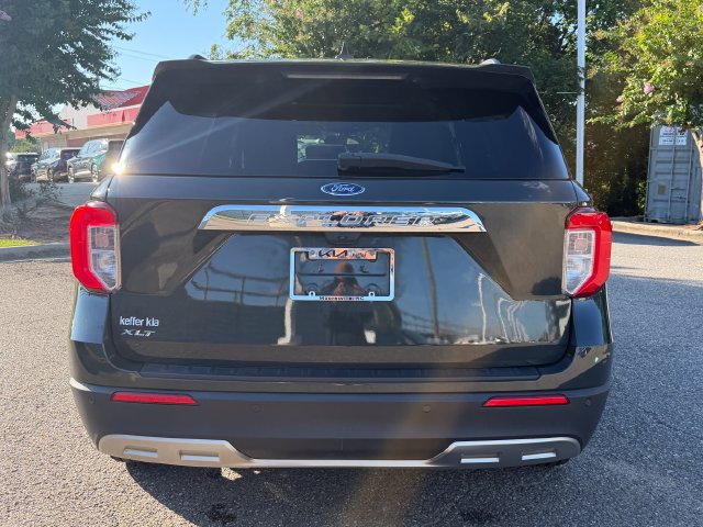 Used 2024 Ford Explorer XLT w/ Equipment Group 202A RWD image 4